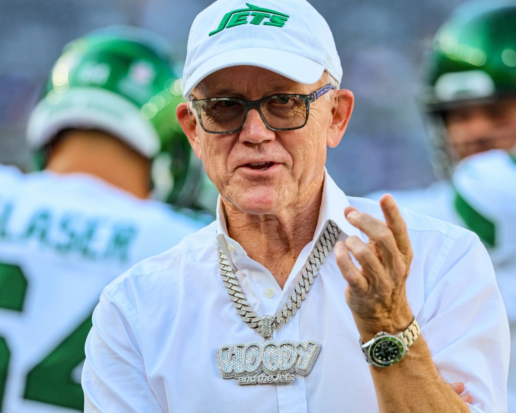 The Jets Owner’s Severance Stunt: A Flashy Misfire That Exposes the Real&nbsp;Problem
